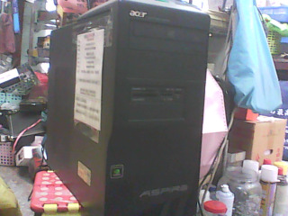 主機