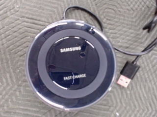 原廠無線充電盤
