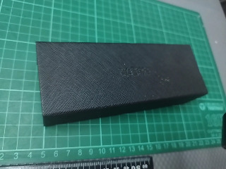 黑色收納盒