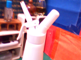 奶油發泡器