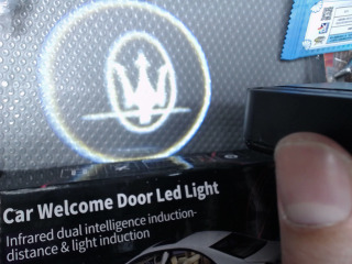 汽車迎賓投影燈