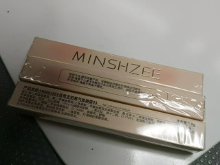 名瑟奶凍氣墊唇釉