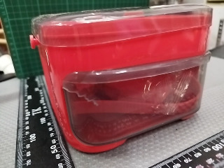 按壓製冰盒
