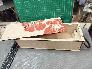 木盒