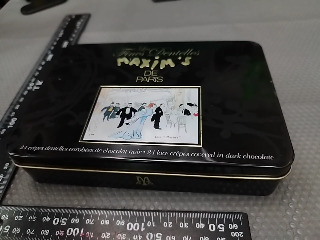 美心復古黑鐵盒