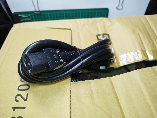 三孔品字電源線