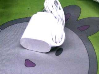 百靈牌充電器