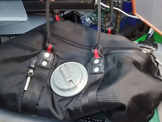 旅行側背包