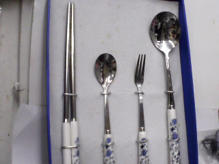 餐具組