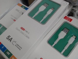 充電線