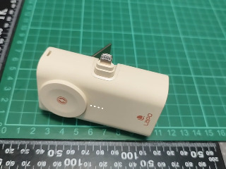 直插便攜行動電源