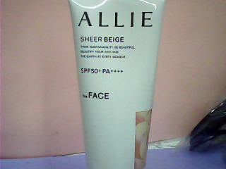 ALLIE 防曬乳