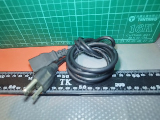 八字電源線