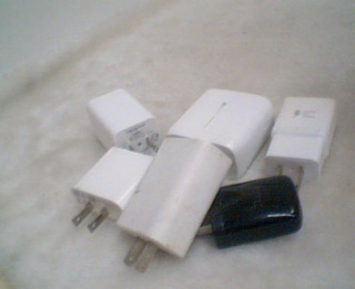原廠充電器