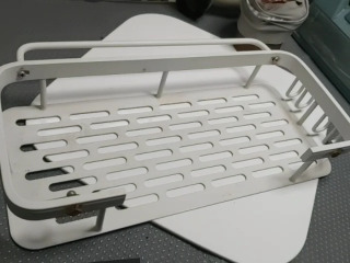 白色金屬收納架