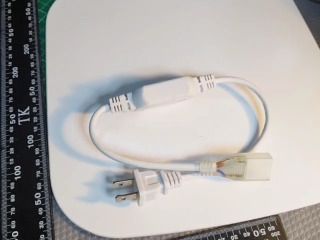 電源線
