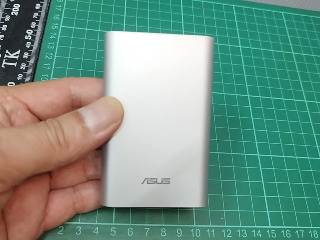 華碩行動電源