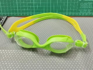 夏日戲水