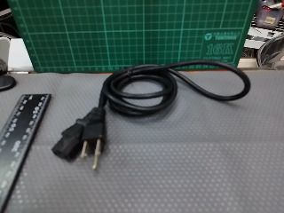 電源線