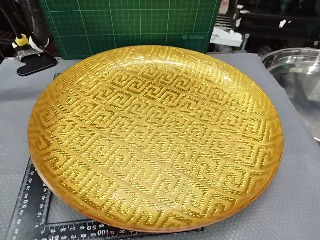 金色雕花盤