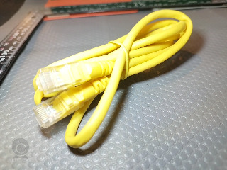 黃色網路連接線