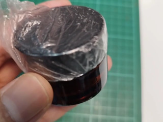 深色小罐