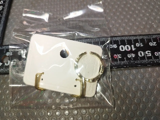 金色耳環