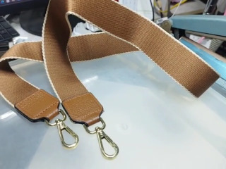 棕色尼龍寬版背帶