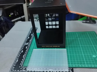 黑色燭台