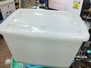 附蓋收納箱