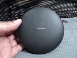 折疊式無線閃充充電座