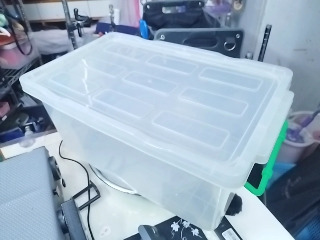 收納箱