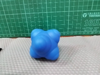 六角反應球