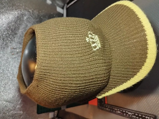 皇冠刺繡空頂帽