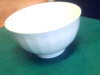 瓷碗