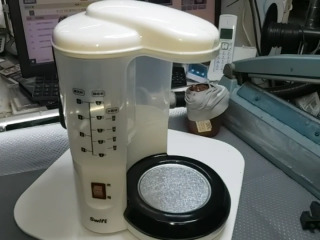 咖啡機沒有水壺