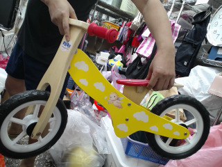 幼兒腳踏車