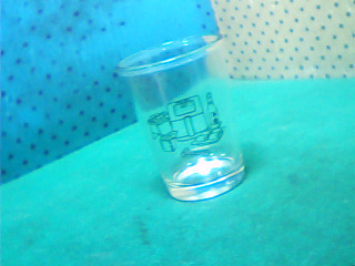 玻璃杯