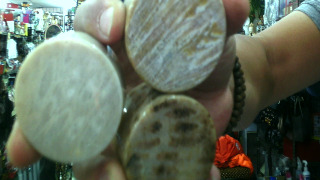 珊瑚玉鐲心書鎮