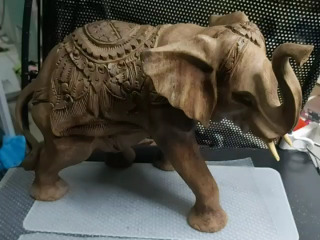 手工雕刻柚木大象