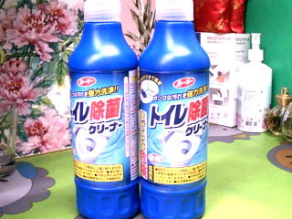 馬桶清潔劑