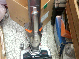 充電手持吸塵器