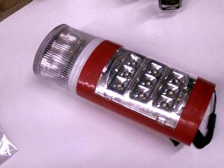 電池式手電筒