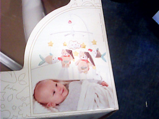 嬰兒床上安撫玩具