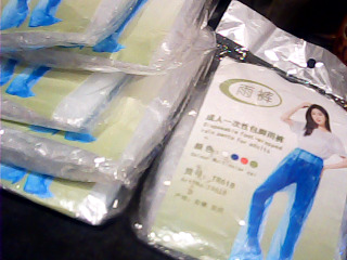 成人一次性包腳雨褲