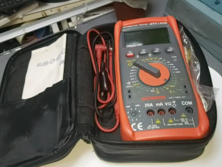 數位萬用電錶