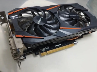 技嘉雙風扇顯卡