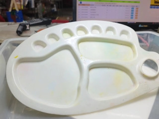 橢圓形塑膠調色盤