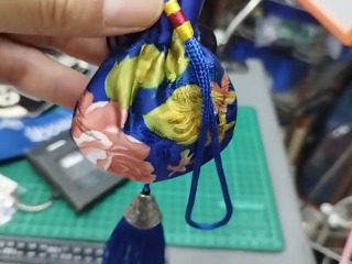 刺繡香包