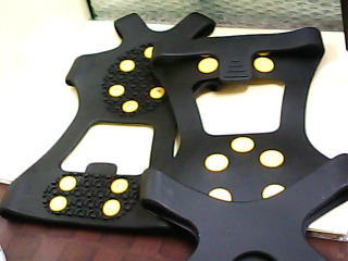 雪地冰面防滑鞋套